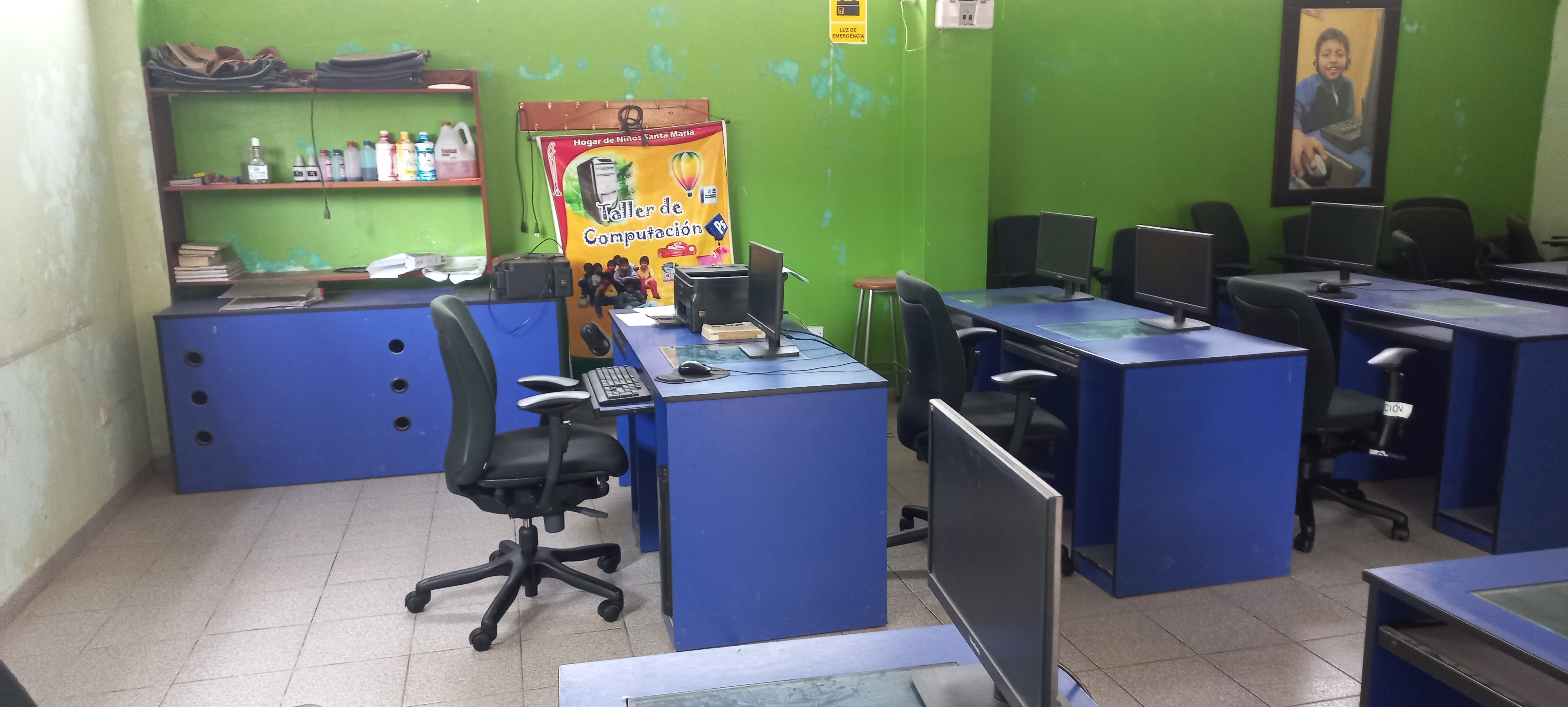Donación de computadoras usadas en Lima